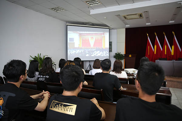5月10日，萬州港第四聯(lián)合團(tuán)支部組織團(tuán)員青年集中觀看慶祝中國共產(chǎn)主義青年團(tuán)成立100周年大會(huì)直播.JPG